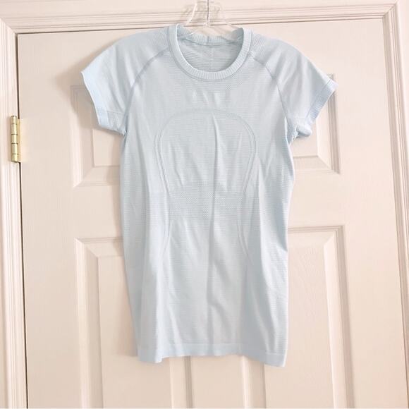 Lululemon Swiftly Tech Short Sleeve Crew SIZE 6 Blue T Shirt Yoga Lightweight - Picture 3 of 10